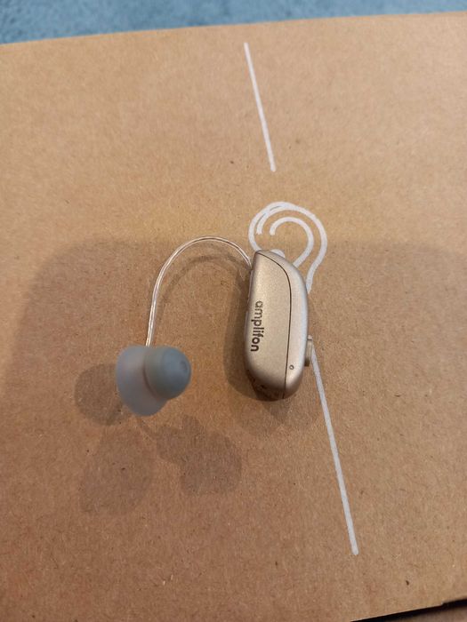 Aparelho auditivo Amplifon direito