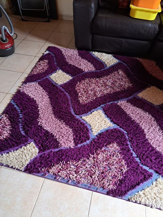 Tapete tricolor pelo comprido