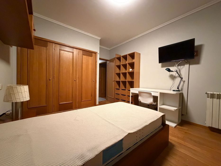 Apartamento T2 junto à praia da Sereia em Canidelo (ao lado do Continente Bom Dia da marginal)