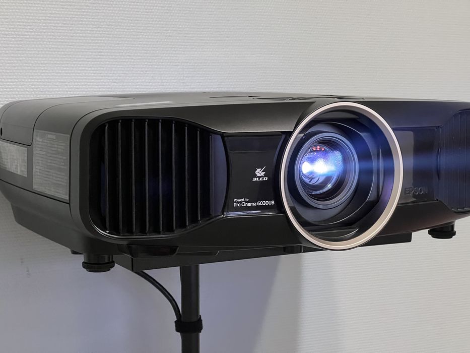 Epson 6030UB 3D, (TW9200) топовий , справжній кінотеатральник!