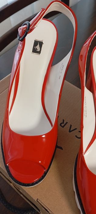 Босоніжки L.Carvari 39