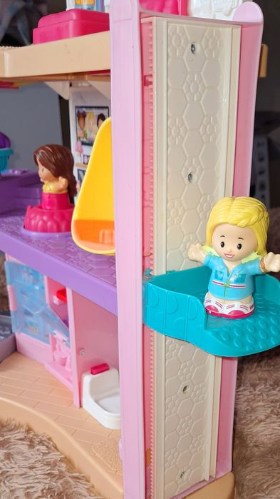 Продам будинок Барбі fisher prise