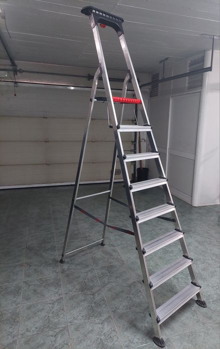 Escadote profissional Altrex 8 degraus