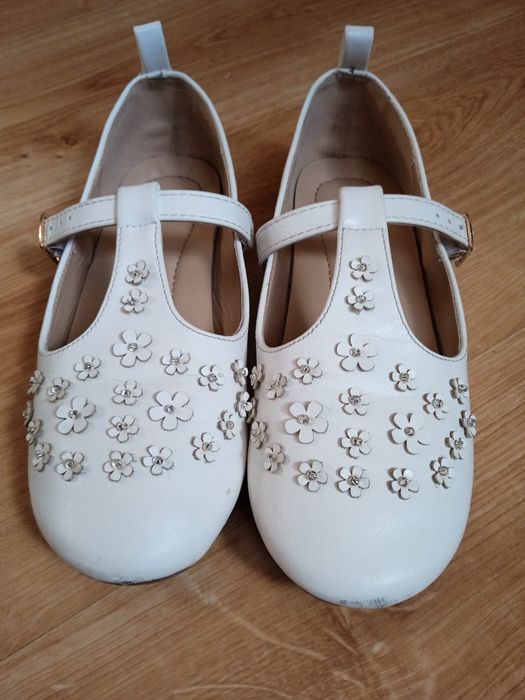 Balerinki, buty komunijne Smyk rozm.33