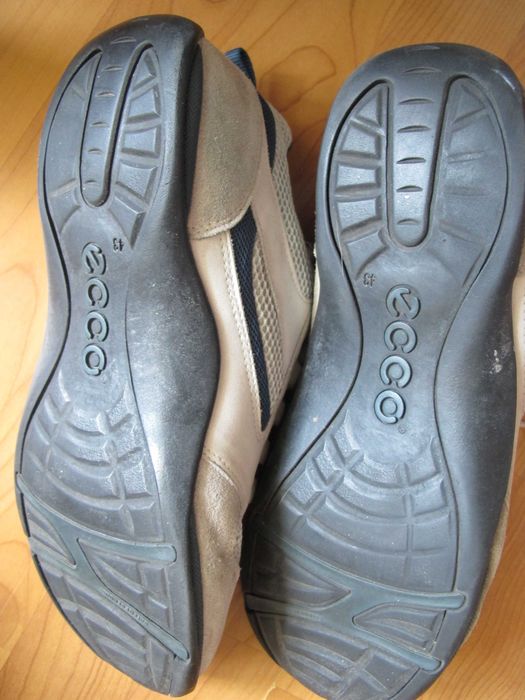кросовки    ECCO