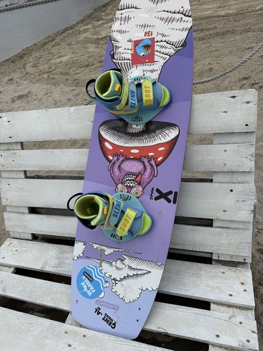 Zestaw wakeboard junior deska plus wiazania slingshot
