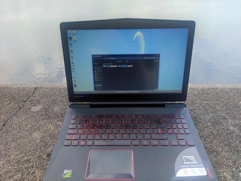 Lenovo Legion Y520-15IKBN