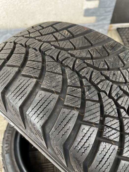 Kumho 245/40/17 225/45/17 зима