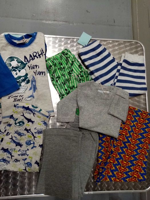 Roupa de bebé em lotes em 2a mão em bom estado