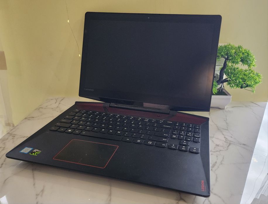 Lenovo Legion Y720 i7 7700HQ / 16GB / 256GB / GTX 1060