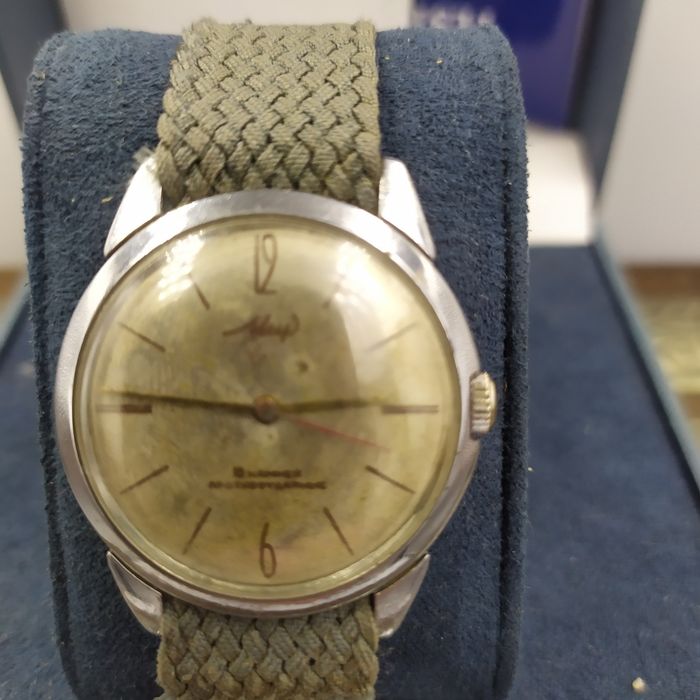 Zegarek mechaniczny mir
