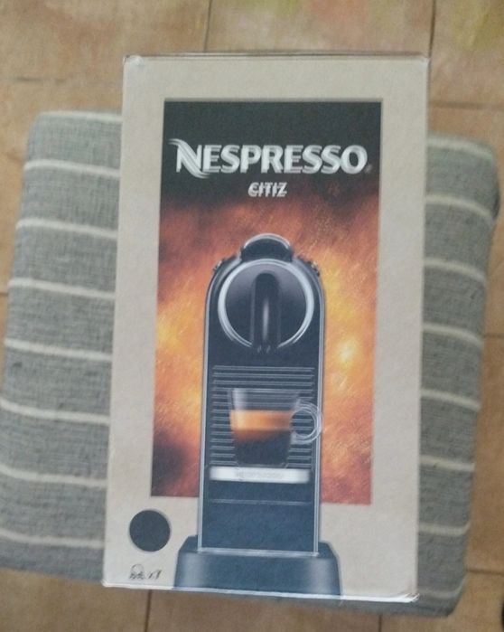 Máquina café Nespresso CITIZ