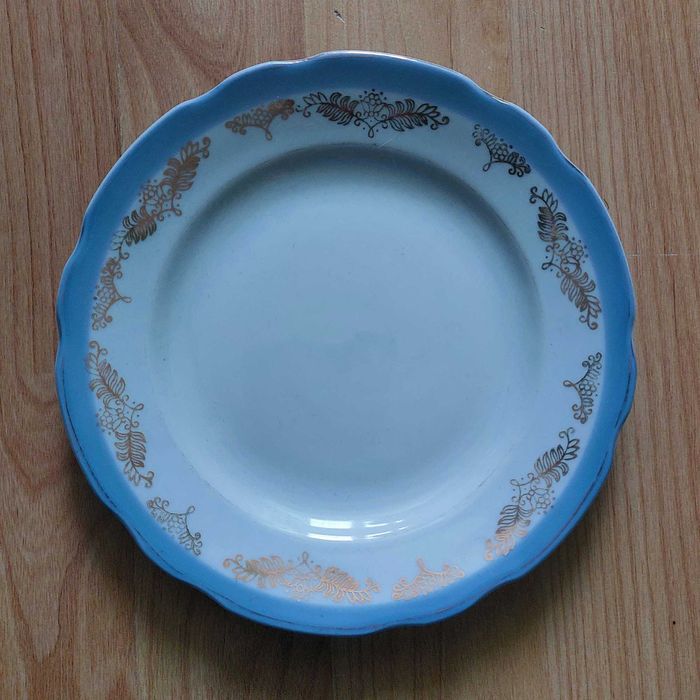 Тарілки з позолотою Коростенського завода: 17 см,5 шт.