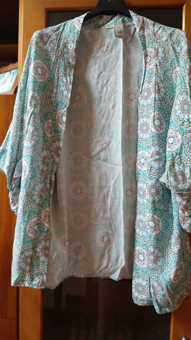 vestidos, tunicas e casacos