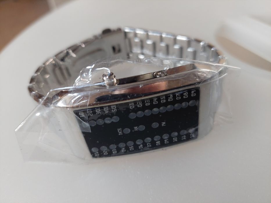 Zegarek meski binarny