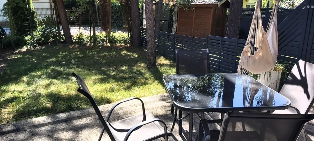 Pobierowo  Apartament 7 z tarasem i ogrodem. Huśtawka