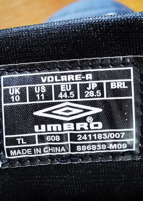 Chuteiras Umbro Campo Sintético