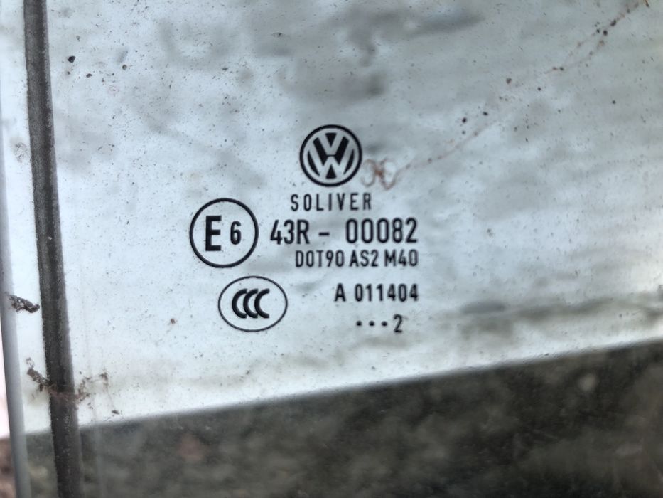 Скло зад і перед праве passat b7