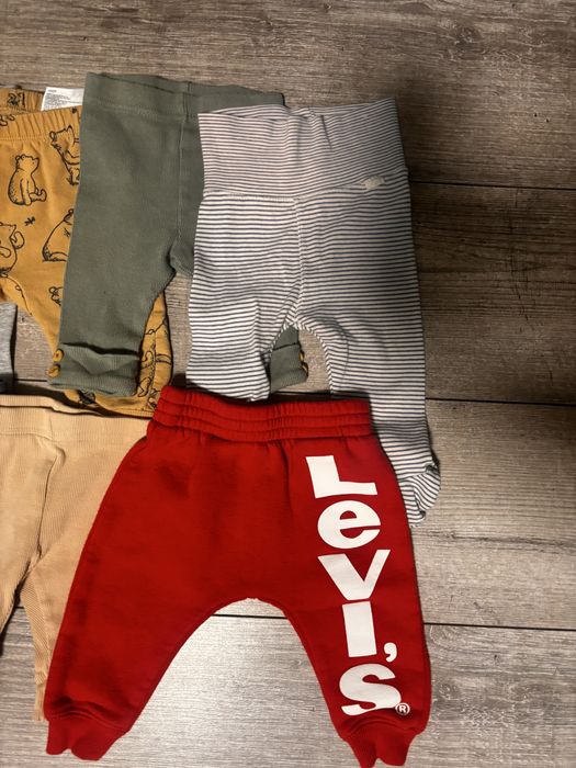 Spodenki niemowlęce