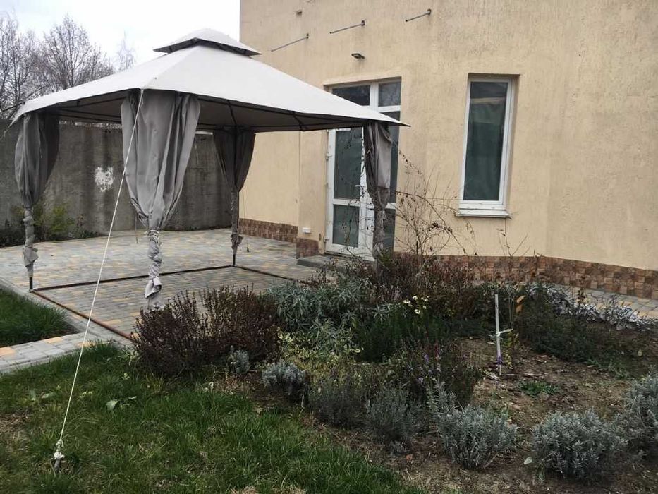Продажа дома со всеми  документами  в центре Червоного хутора.