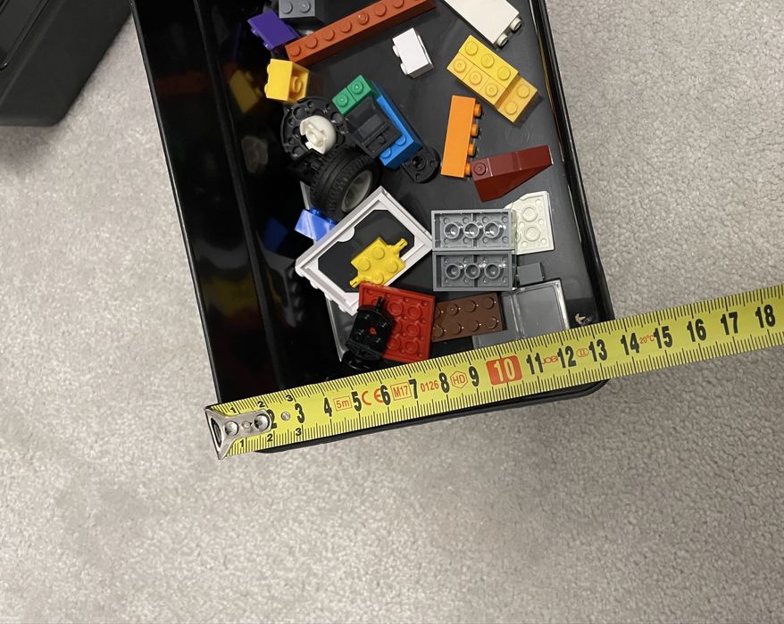 9 x pojemnik do segregowania np Lego