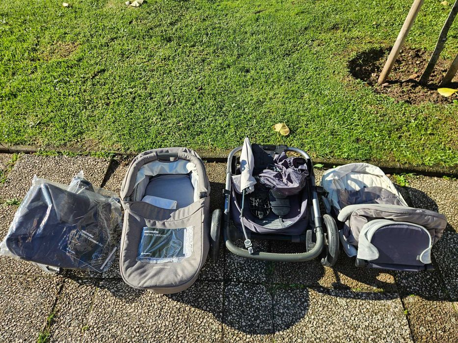 Carrinho de bebé Easywalker Harvey com Alcofa e acessórios