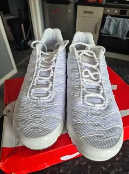 Air_Max_TN_Plus_białe_rozmiar44