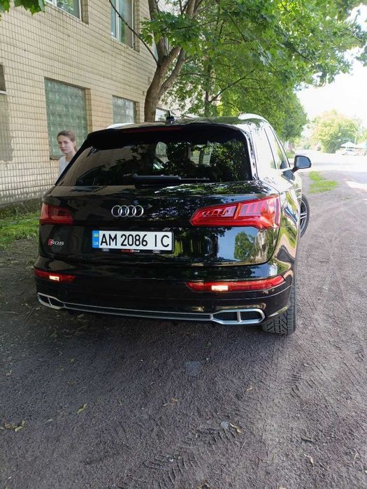 продам Audi Sq5 Premium Plus