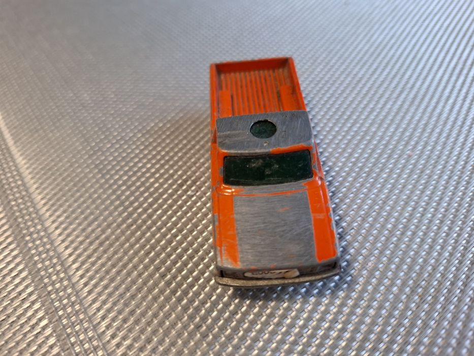 Matchbox camper skala 1:64