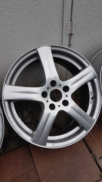 Felgi aluminiowe enzo R17 Piękny stan