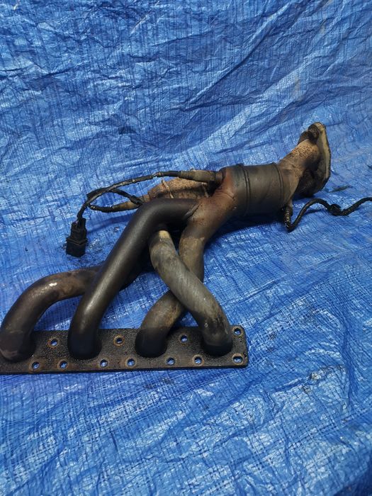 BMW E46 N42 N46 kolektor wydechowy z katalizatora i sondami