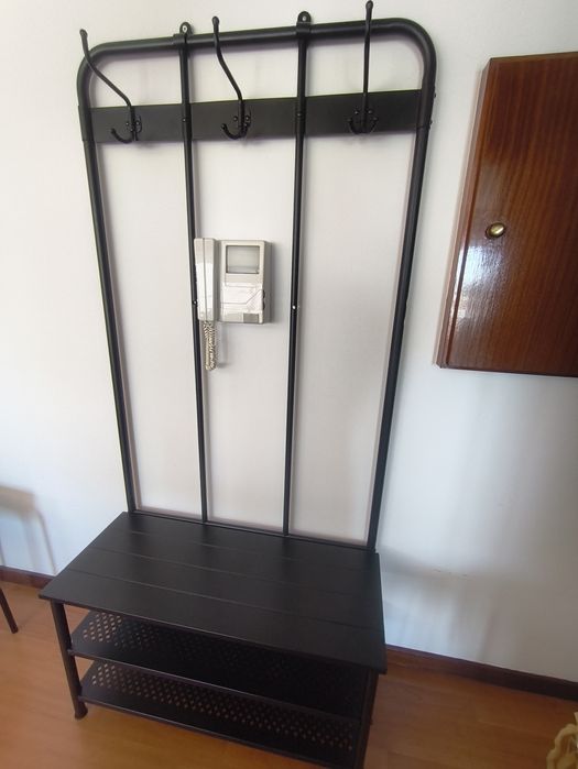 Cabide + banco c/ arrumação p/sapatos