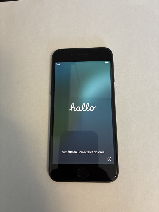 Sprzedam iPhone SE (3. generacja) z 2022 roku,