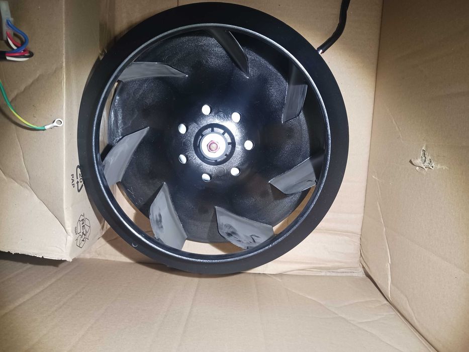 vendo caixa de ventilação  para aplicação em estufas ou vmc
