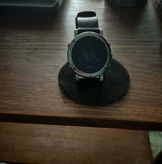 Продам часы suunto