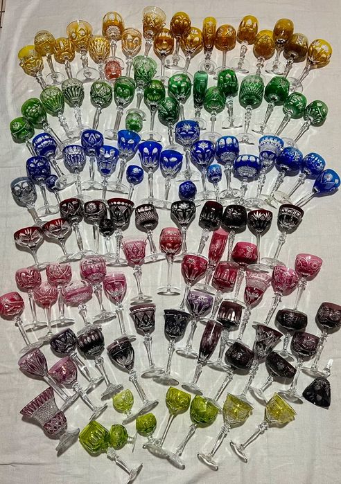 Кольоровий кришталь, келихи, цветной хрусталь