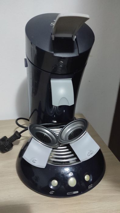 Maquina de café Pfilips SENSEO Mansilla.nova...sem uzo.