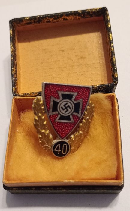 Militaria de Trincheira. Pin NSRKB