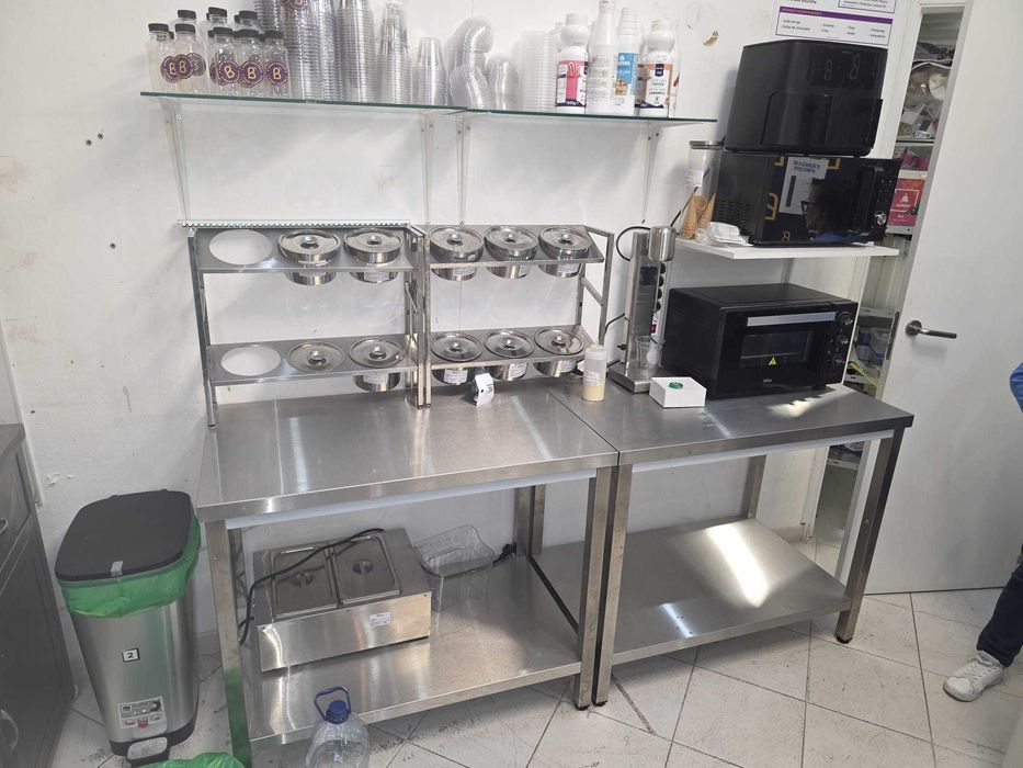 Transpasse loja recém montada de açai