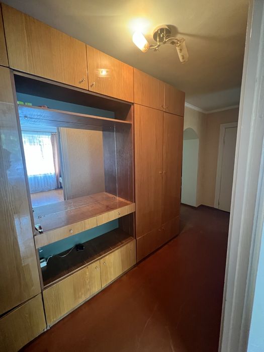 Прихожа в дуже гарному стані