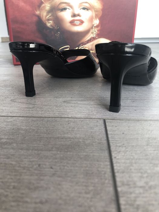 Klapki Gino Rossi 35 skóra naturalna