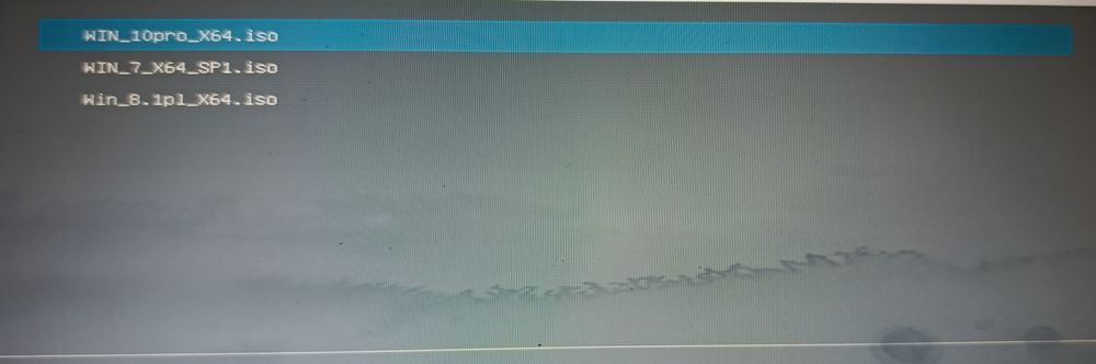 Bootowalny pendrive instalacyjny z 3 Windowsami! + pełna wersja Office