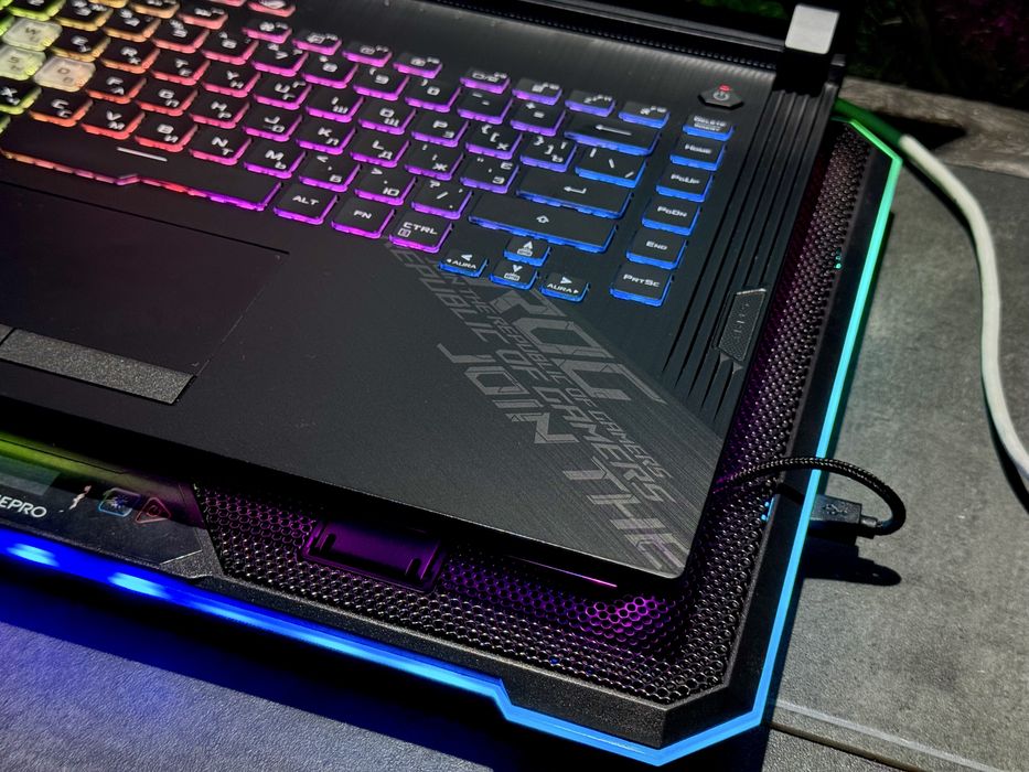 ASUS ROG RTX2070 8GB||i7-10750H|16/512|144Hz G-Sync