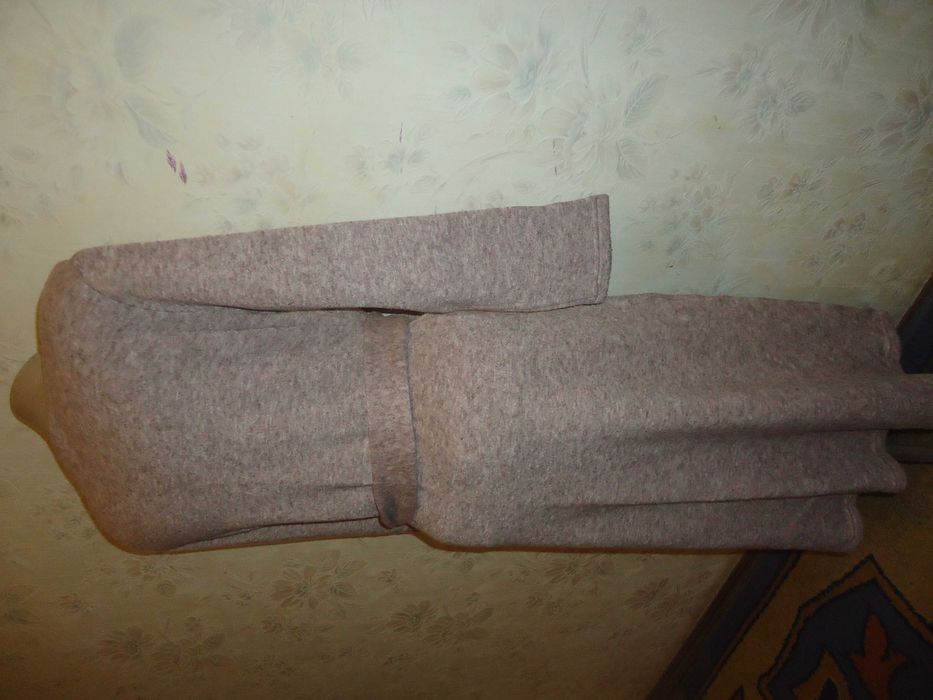 платье теплое 50 % щерсти фирма