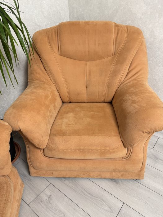 Продам 2 крісла