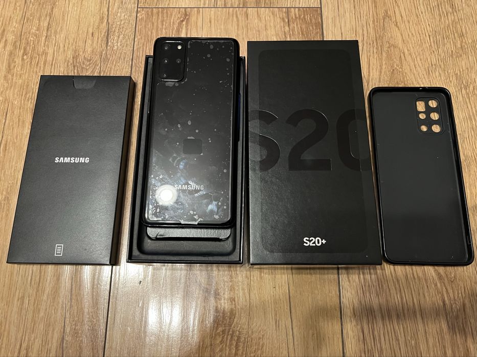 Telefon Samsung S20 plus stan bardzo dobry