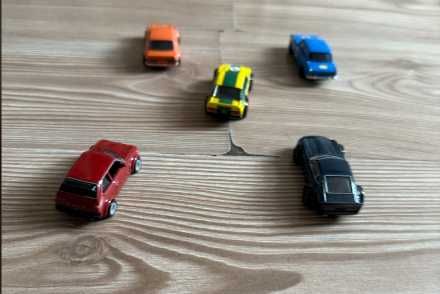 5 Hot wheels premium