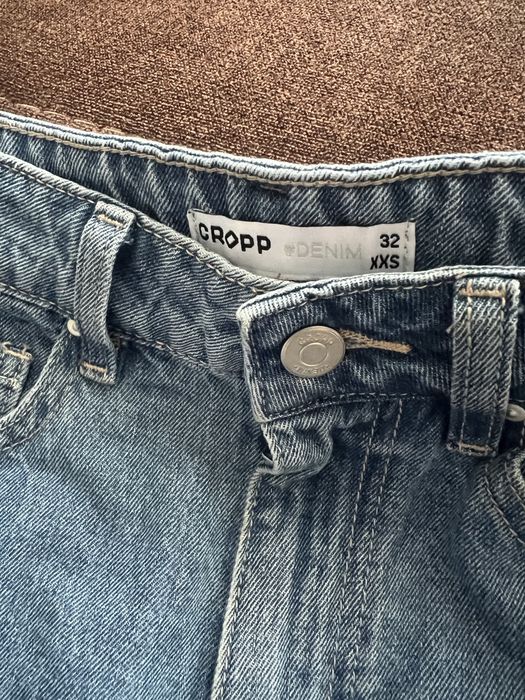 Spodnie jeansowe Cropp roz. XXS