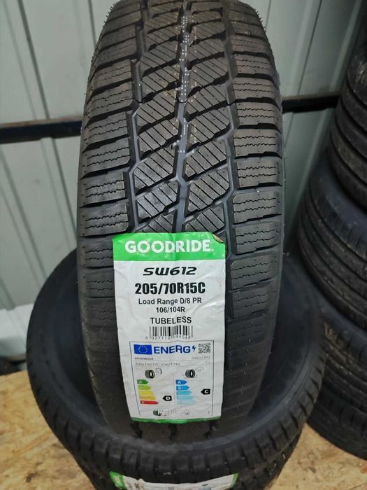 Goodride 205/70 R15C 106/104R SW612
