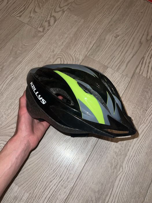 Велосипедний шлем Kellys
